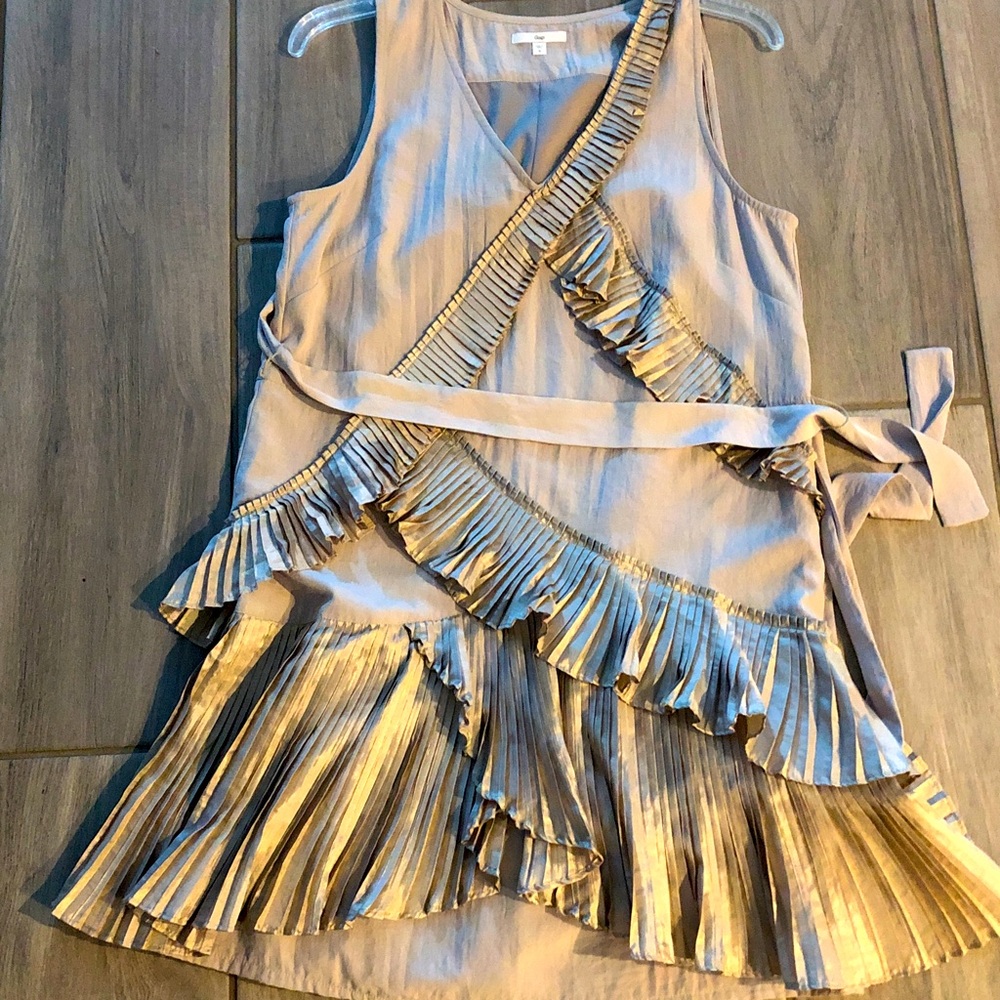 Ruffled Beige dress with light shimmer